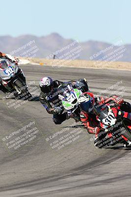 media/Dec-07-2025-CVMA (Sun) [[3e7d2de5dc]]/Race 7-Formula Lightweight Twins Shootout/